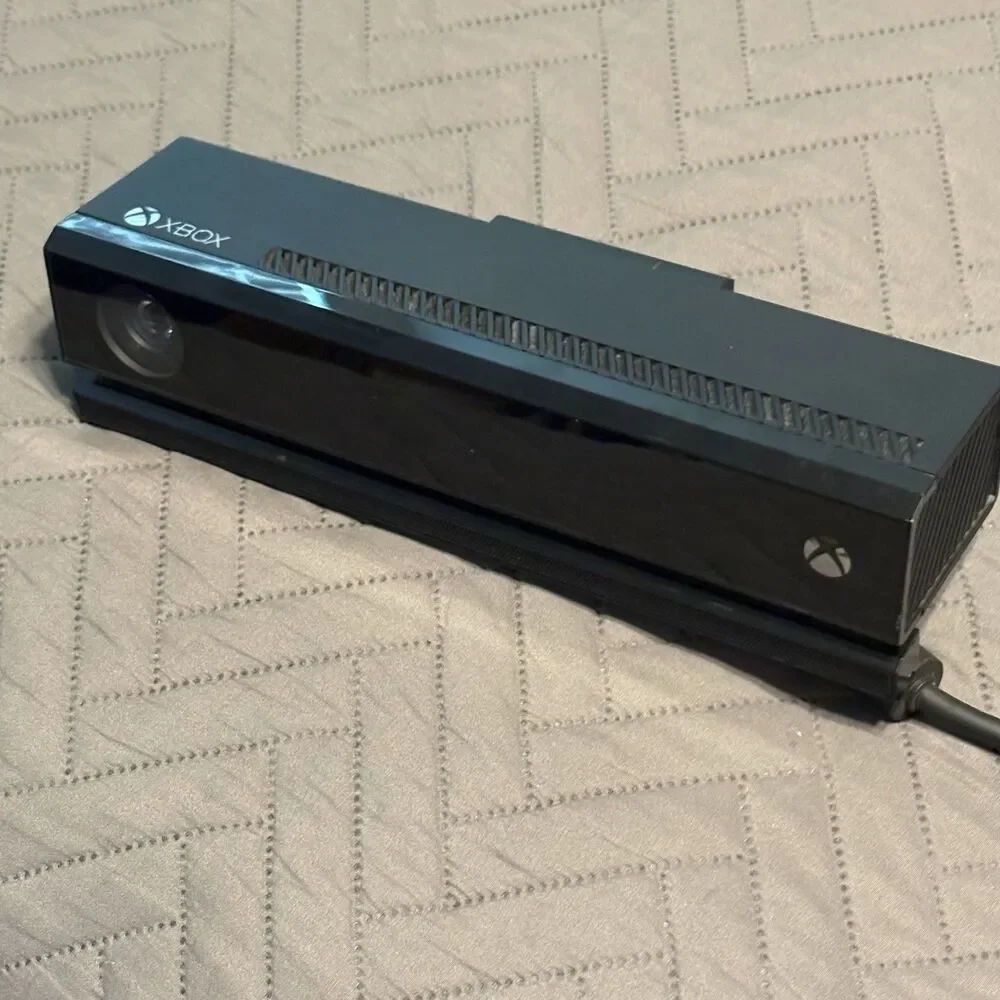 Microsoft Kinect for Xbox One Motion Sensor Model 1520 w/ PC Adapter, and Game